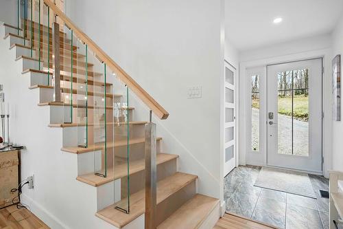 Hall d'entrée/Vestibule - 54 Ch. De La Perdrix, Val-Des-Lacs, QC - Indoor Photo Showing Other Room