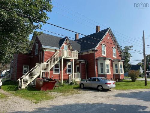 28 Parade Street, Yarmouth, NS 