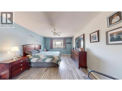 8302 68Th Avenue Unit# 303, Osoyoos, BC - Indoor Photo Showing Bedroom