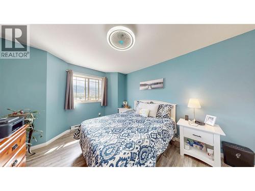 8302 68Th Avenue Unit# 303, Osoyoos, BC - Indoor Photo Showing Bedroom