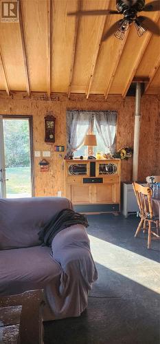 239 Mobile First Pond Road, Mobile, NL - Indoor