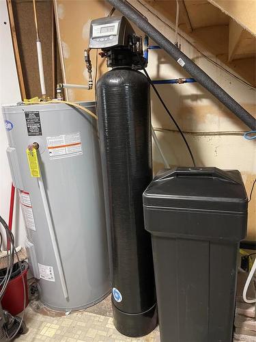 268 Hwy &  #10 Highway N, Swan River, MB - Indoor