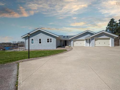 52 Captain Landers Court, Hebron, NS 