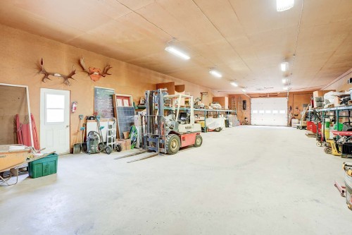 Entrepôt - 8829 Route 117 S., Rivière-Rouge, QC - Indoor