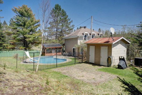 Piscine - 8829 Route 117 S., Rivière-Rouge, QC - Outdoor