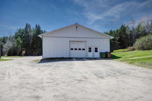 Garage - 8829 Route 117 S., Rivière-Rouge, QC - Outdoor