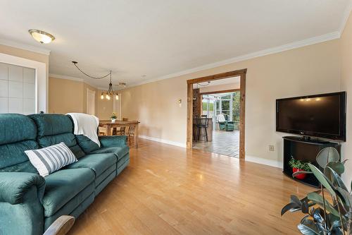 Salon - 339 Rue Rivard, Magog, QC - Indoor Photo Showing Living Room