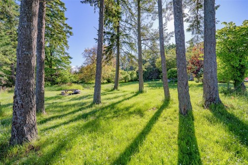 1560 Brebber Rd, Nanaimo, BC 