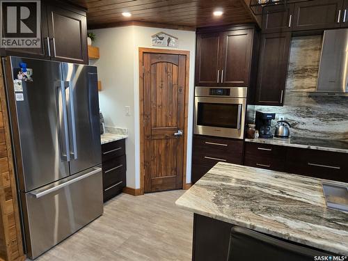 106 Lakeview Drive, Northern Admin District, SK - Indoor Photo Showing Kitchen