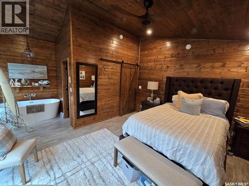 106 Lakeview Drive, Northern Admin District, SK - Indoor Photo Showing Bedroom