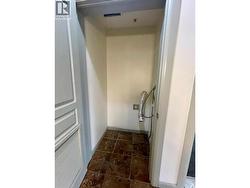 Washer/Dryer hook-ups - 