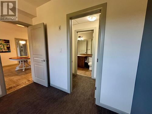 Split Bedroom Floor Plan - both with Walk-In Closets - 654 Cook Road Unit# 448, Kelowna, BC - Indoor Photo Showing Other Room