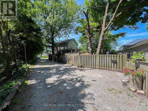 4351 Burch Place, Niagara Falls, ON - Outdoor