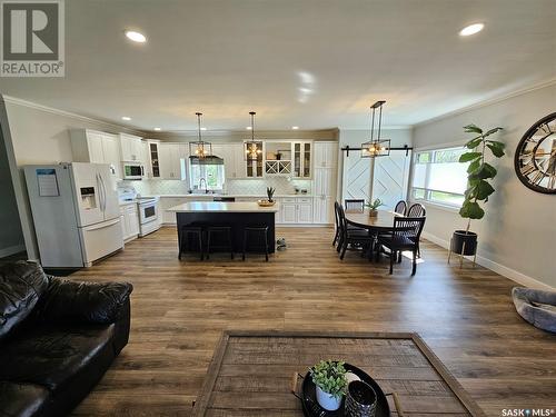 5 Souris Avenue, Redvers, SK - Indoor