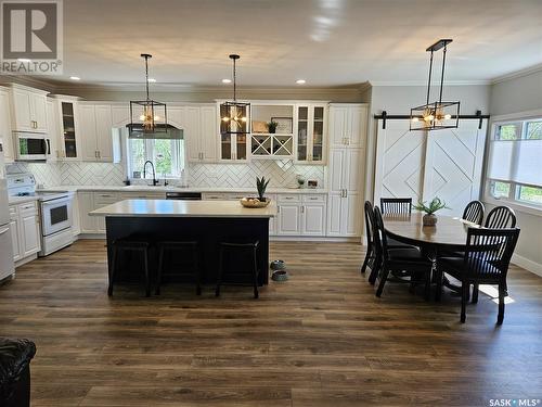 5 Souris Avenue, Redvers, SK - Indoor