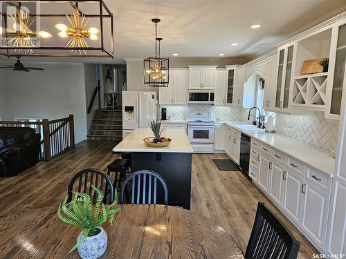 5 Souris Avenue, Redvers, SK - Indoor Photo Showing Kitchen