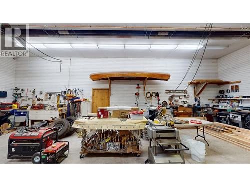 492 Yetta Road, Quesnel, BC - Indoor Photo Showing Garage