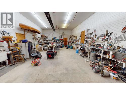 492 Yetta Road, Quesnel, BC - Indoor Photo Showing Garage