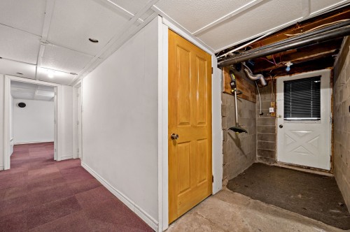 Hall d'entrée/Vestibule - 263  - 265 Ch. Brousseau, Labelle, QC - Indoor Photo Showing Other Room