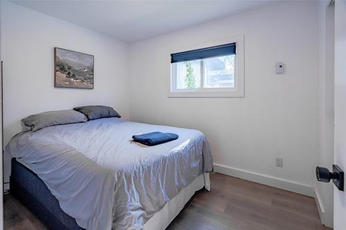 1810 First Street, Fruitvale, BC - Indoor Photo Showing Bedroom