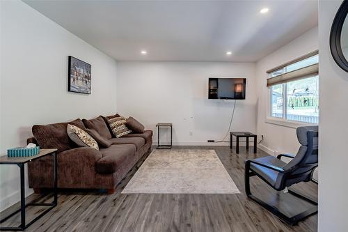 1810 First Street, Fruitvale, BC - Indoor