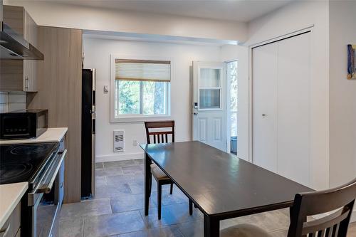 1810 First Street, Fruitvale, BC - Indoor