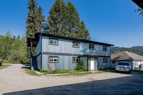 1810 First Street, Fruitvale, BC - Outdoor