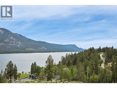 6200 Columbia Lake Road Unit# 4, Columbia Lake, BC - Outdoor With Body Of Water With View