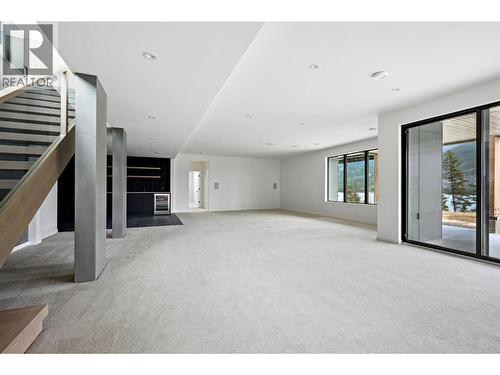 6200 Columbia Lake Road Unit# 4, Columbia Lake, BC - Indoor Photo Showing Other Room