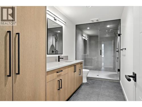 6200 Columbia Lake Road Unit# 4, Columbia Lake, BC - Indoor Photo Showing Bathroom