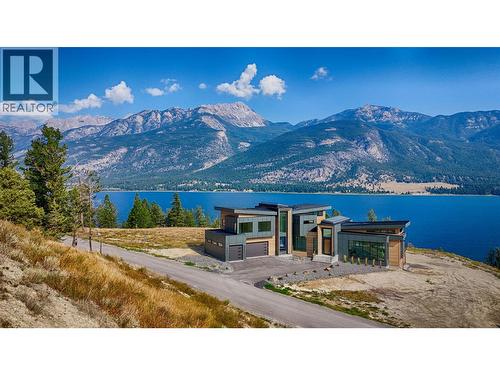6200 Columbia Lake Road Unit# 4, Columbia Lake, BC - Outdoor With Body Of Water With View