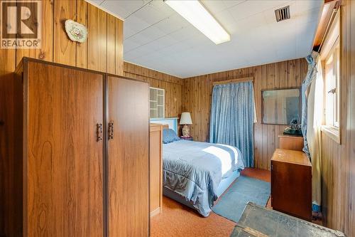 275 2Nd Avenue, Rivervale, BC - Indoor Photo Showing Bedroom