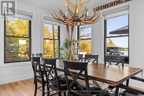 32 A11 Island, The Archipelago (Archipelago North), ON - Indoor Photo Showing Dining Room