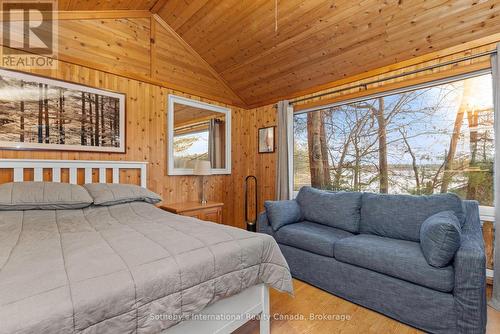 32 A11 Island, The Archipelago (Archipelago North), ON - Indoor Photo Showing Bedroom