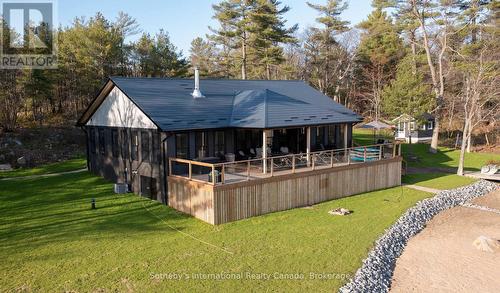 32 A11 Island, The Archipelago (Archipelago North), ON - Outdoor