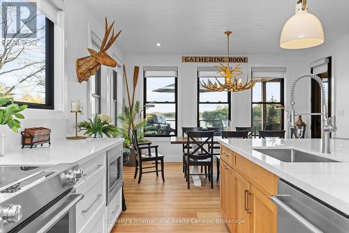 32 A11 Island, The Archipelago (Archipelago North), ON - Indoor