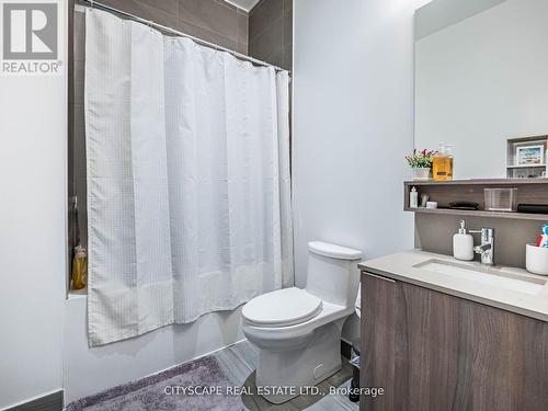 Th06 - 9 Buttermill Avenue W, Vaughan, ON - Indoor Photo Showing Bathroom