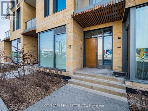 Th06 - 9 Buttermill Avenue W, Vaughan, ON - Outdoor