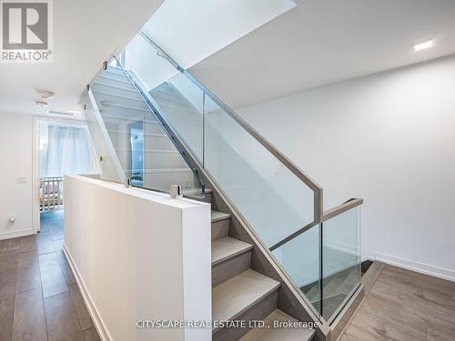 Th06 - 9 Buttermill Avenue W, Vaughan, ON - Indoor Photo Showing Other Room