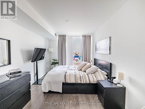 Th06 - 9 Buttermill Avenue W, Vaughan, ON - Indoor Photo Showing Bedroom