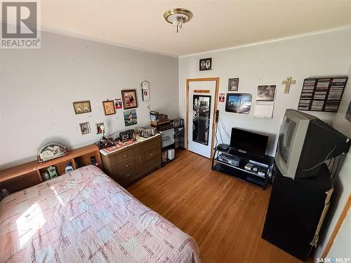 269 2Nd Avenue Ne, Swift Current, SK - Indoor Photo Showing Bedroom