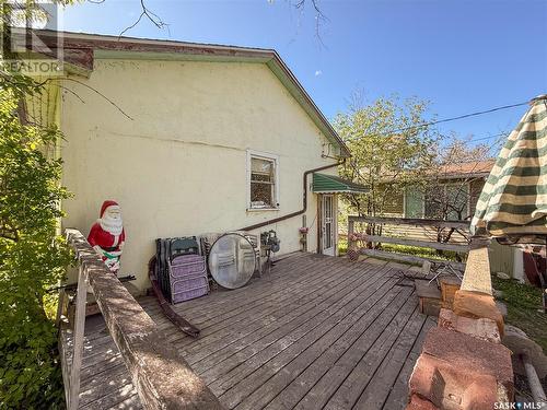 269 2Nd Avenue Ne, Swift Current, SK - Outdoor With Deck Patio Veranda