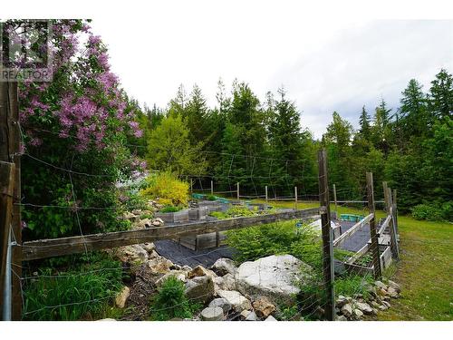 425 Alexander Road, Procter, BC - Outdoor