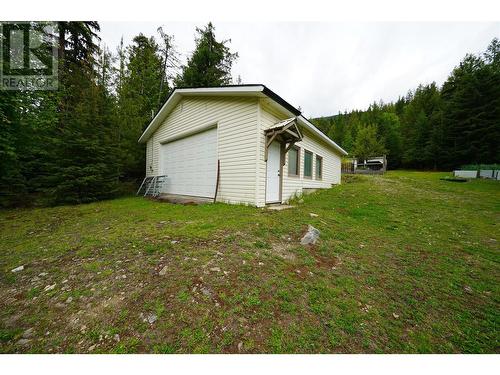 425 Alexander Road, Procter, BC - Outdoor