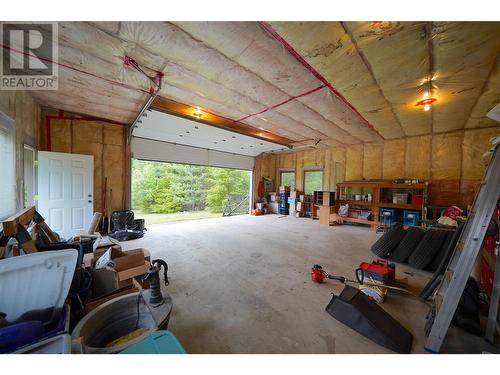 425 Alexander Road, Procter, BC - Indoor