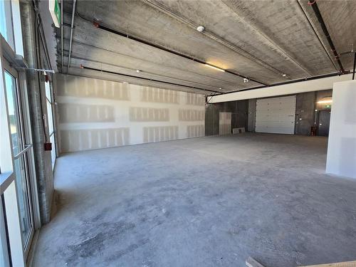 318-322-4342 West Shore Pkwy, Langford, BC 