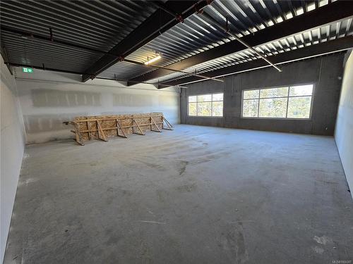 318-322-4342 West Shore Pkwy, Langford, BC 