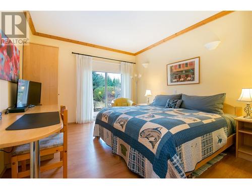 2190 30 Street Ne, Salmon Arm, BC - Indoor Photo Showing Bedroom