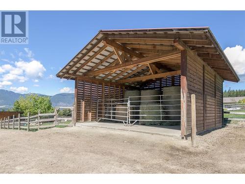2190 30 Street Ne, Salmon Arm, BC - Outdoor