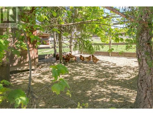 2190 30 Street Ne, Salmon Arm, BC - Outdoor